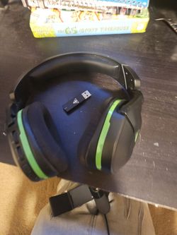 Wireless Xbox headphones