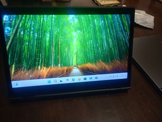Restored Lenovo ThinkPad X1 Yoga Gen 3 Intel i7-8650U 1.9GhzThe Lenovo ThinkPad X1 Yoga 3rd Gen is a 2-in-1 convertible business laptop