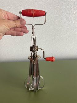 Vintage Hand Crank Egg Beater