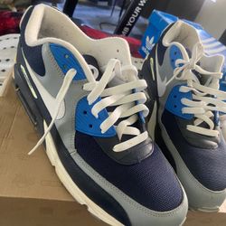Air Max 90. ****need A Little Work***