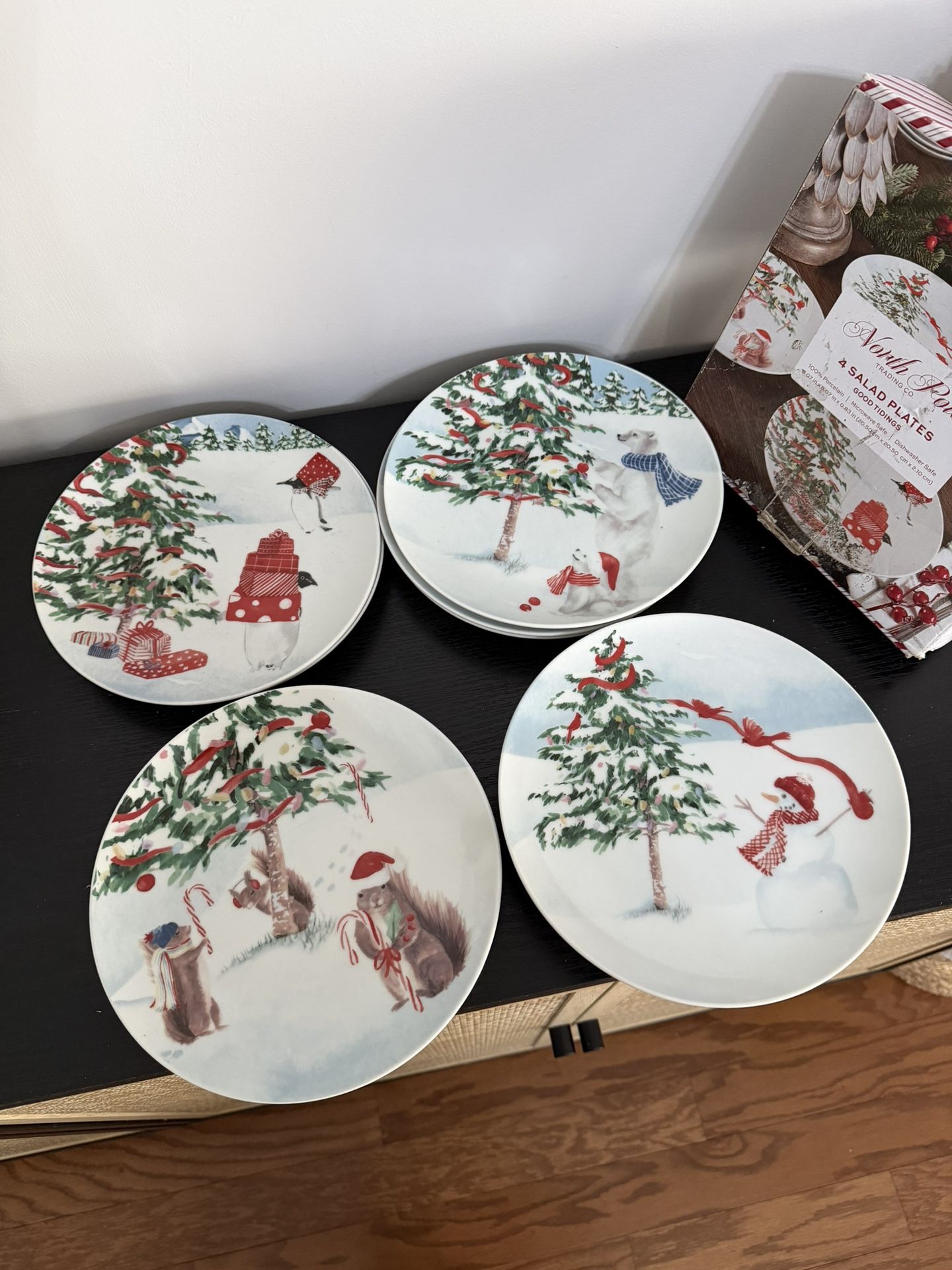 Set of 10 Christmas salad plates 