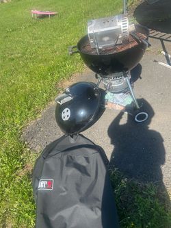Weber charcoal grill