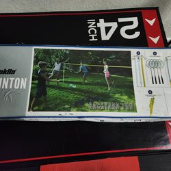 Badminton set with racquets