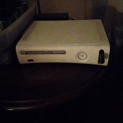 Xbox 360 With Controllers And Games On Flash Drive And On Disk 
