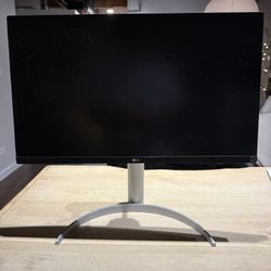 LG 27UP850-W Monitor 27” UHD (3840 x 2160)