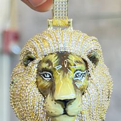 Lion Pendant 