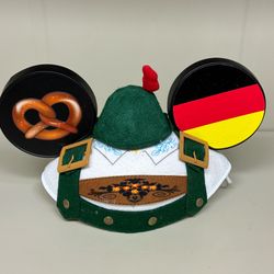Disney World Epcot Germany Pavilion Mickey Mouse Ear Hat Pretzel Flag Rare