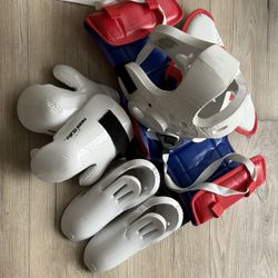 Taekwondo Children Sparring Gear full set with backpack
