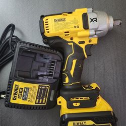 20v DeWalt Impact Wrench 1/2in Weth Big Battery And Charger