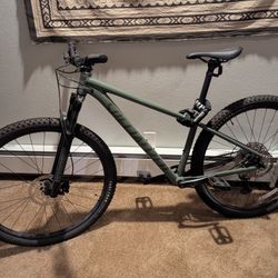 Specialized Rockhopper Elite 29 Medium 