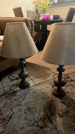 2 Lamps