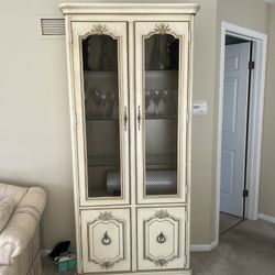 Tall White Breakfront Cabinet – Excellent Condition