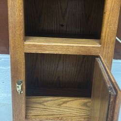 Nightstand/Dresser/Small