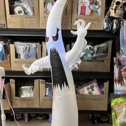 New, 6ft Halloween Ghost Yard Inflatable 