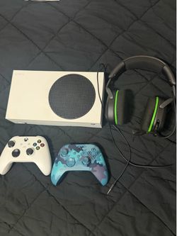 Xbox Series S bundle