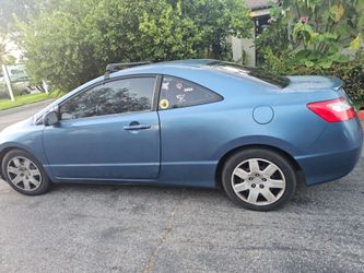 Honda civic 2011