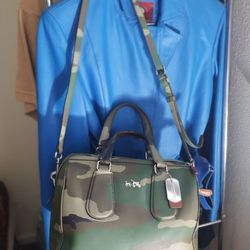 Ladies Coach Authentic Rear Tote Bag