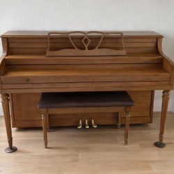 Vintage Piano