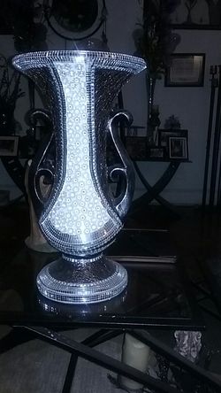 Pearl and brown vases and silver