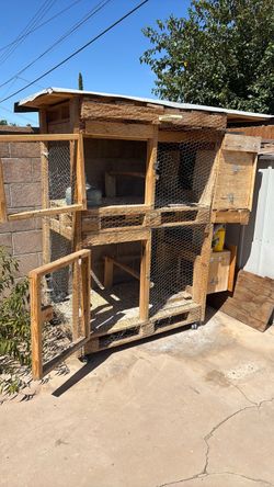 Chicken coup cage