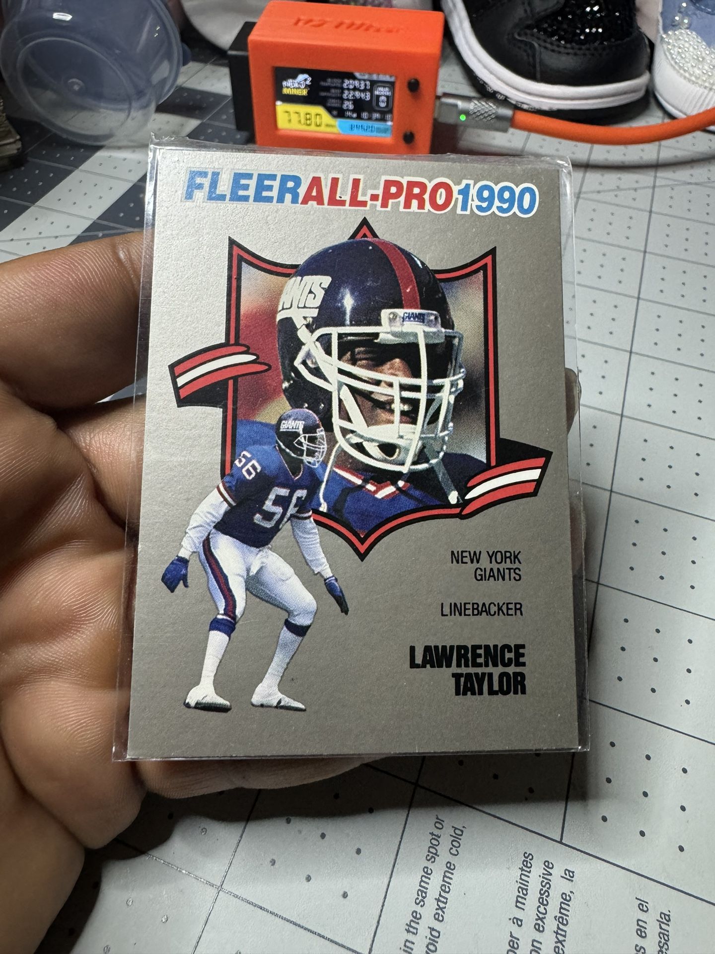 Mint LAWRENCE TAYLOR Fleer All-pro 1990