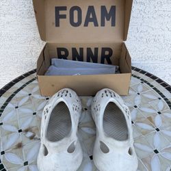 Authentic adidas Yeezy Foam RNNR Sand