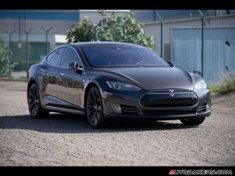 2015 Tesla Model S 85