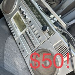 Realist radio cassette Record player! $50!