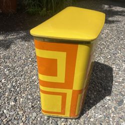 Mid Century Clothes Hamper 