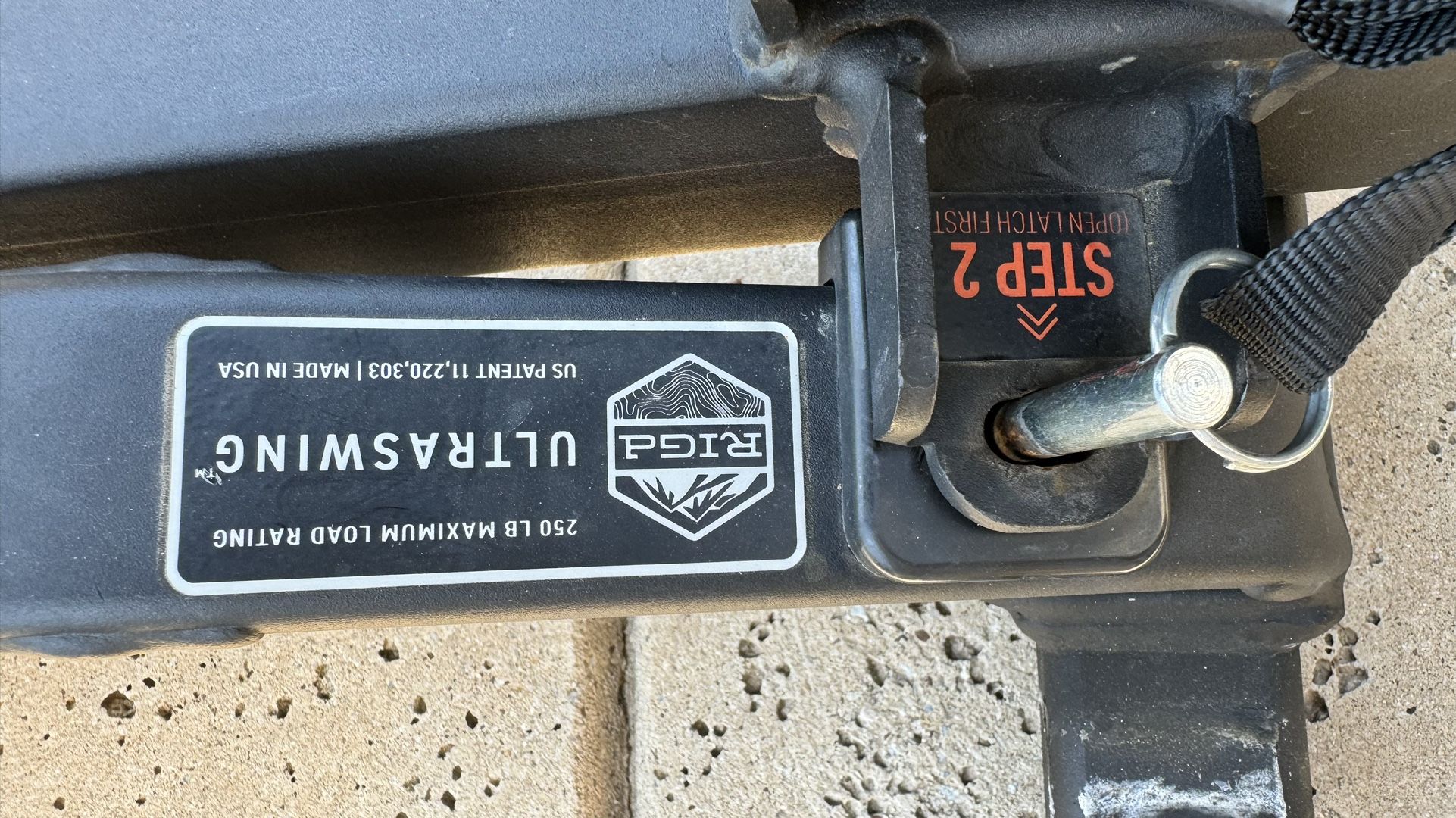 RIGd Hitch Tire Carrier