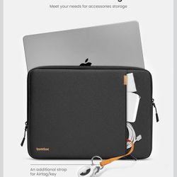tomtoc 360° Protective Laptop Sleeve for 14-inch MacBook