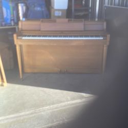 Free piano
