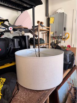 FREE LIGHT FIXTURE