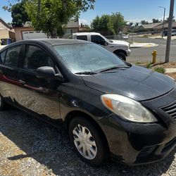 2012 Nissan Versa 