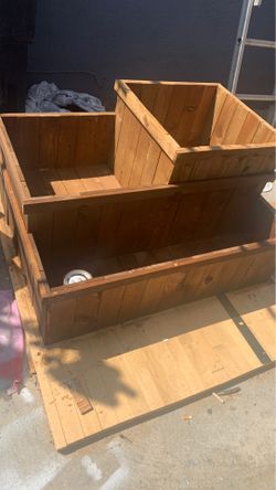 Wood planter