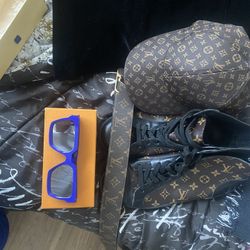 Louis Vuitton 