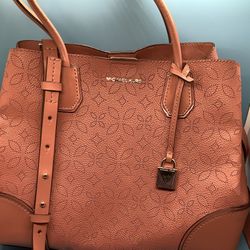 Michael Kors Flower purse Pink