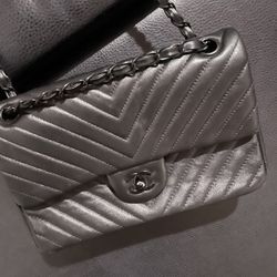 Chanel purse