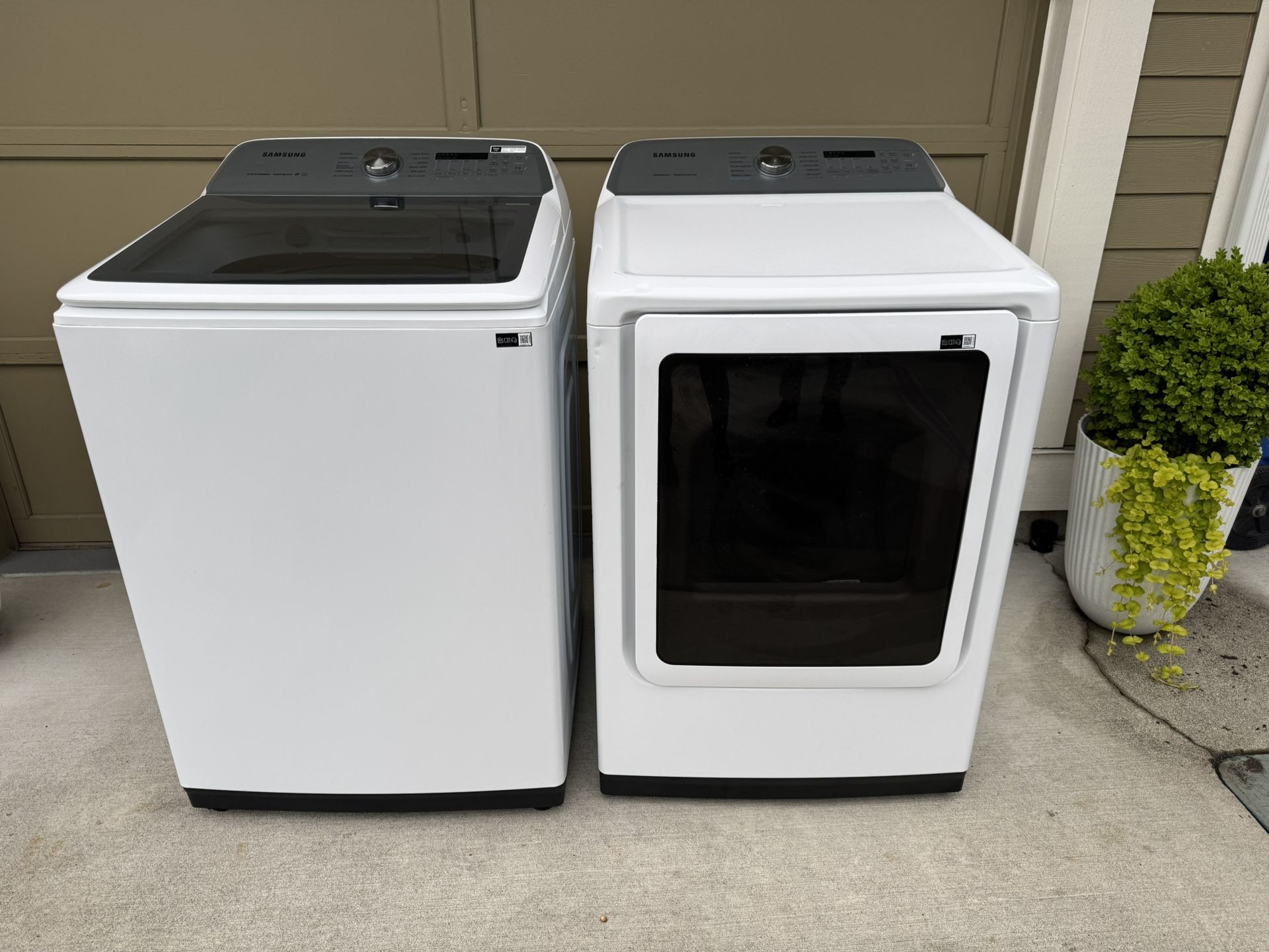 Washer And Dryer 