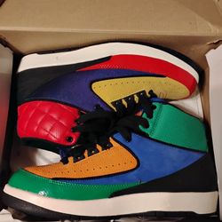 JORDAN 2 RETROS MULTICOLOR (WOMEN'S SIZE 8)