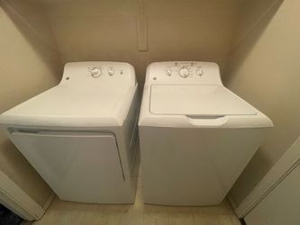 GE Washer and Dryer Set