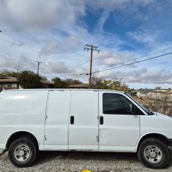 2009 Chevrolet Express Cargo Van