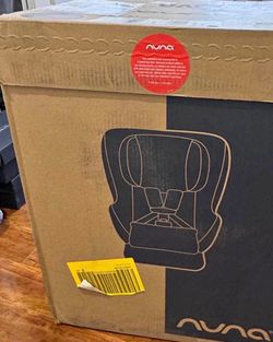 NUNA RAVA TM CAR SEAT