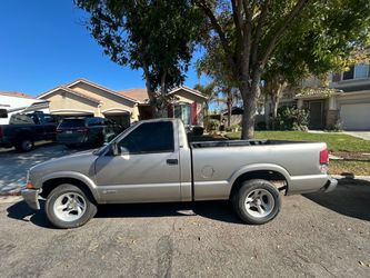 2000 Chevrolet S-10