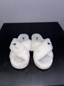 Fuzzy Puma Slides