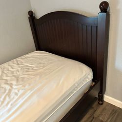 Catalina Twin Bed