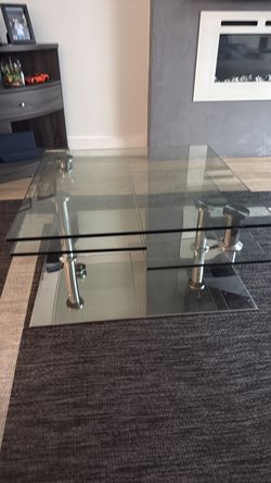 Modani glass coffee table