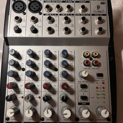 Behringer Eurorack UB802