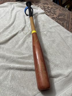 Baseball Bat - pro maple 32" model 1243 jauregui bat co
