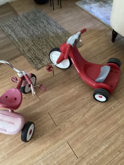 2 bicycles for kids
